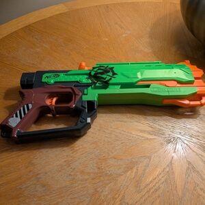 Nerf Zombie Strike Green and Orange Blaster